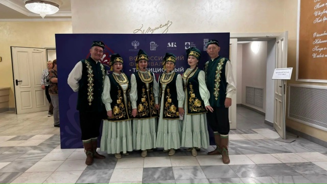 Фото - Мөслим балалар сәнгать мәктәбеннән.