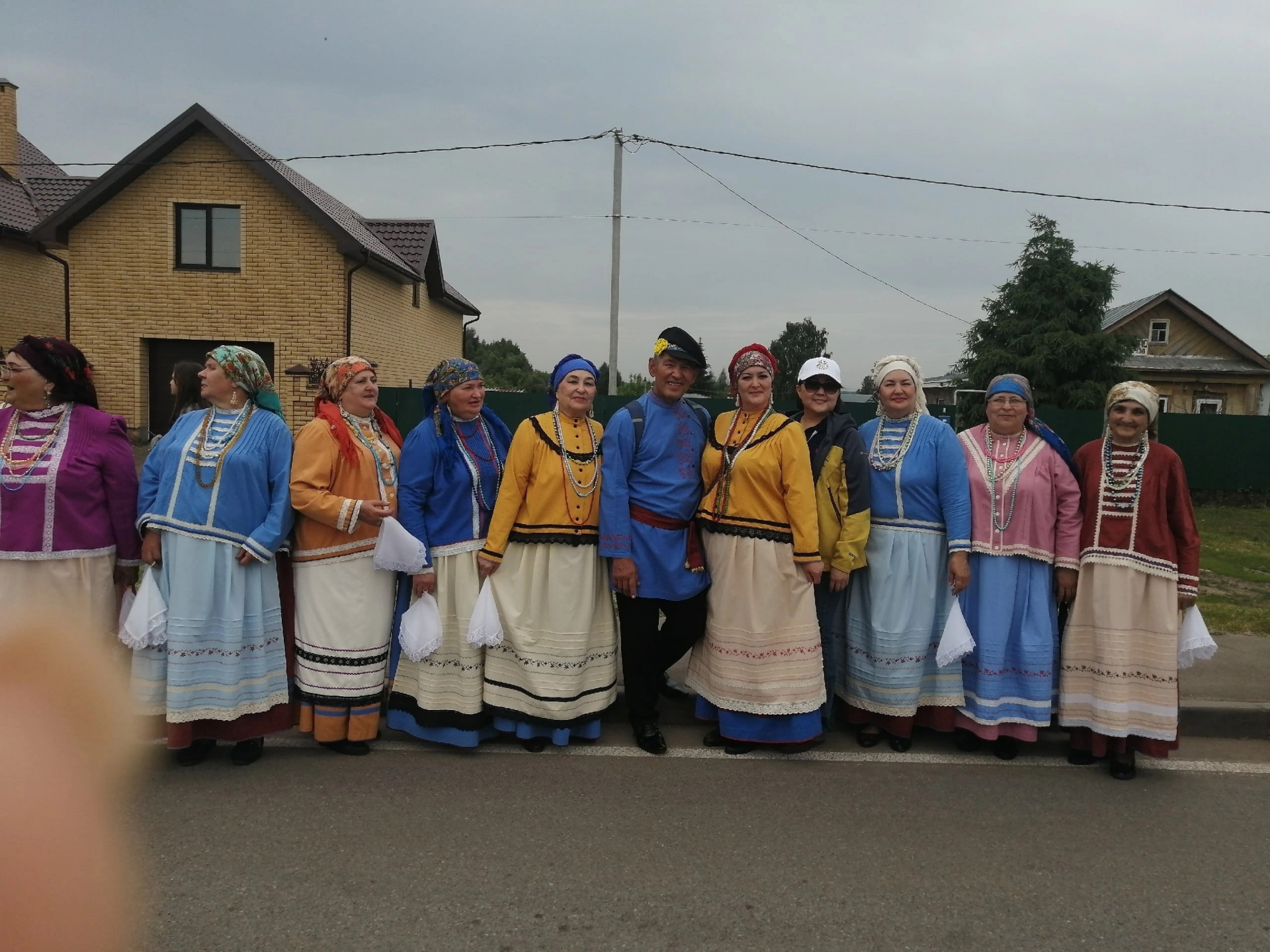 «Каравон» Бөтенроссия рус фольклоры фестивале узды