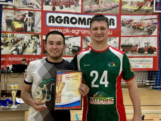 «Яшьлек» универсаль спорт залында 2026–2027 ел сезонын ачу кубогына волейбол ярышлары узды