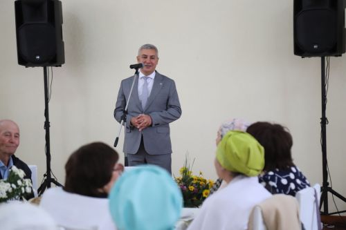 Өлкәннәр көне уңаеннан оештырылган бәйрәм чарасы “Карина” кафесында дәвам итте
