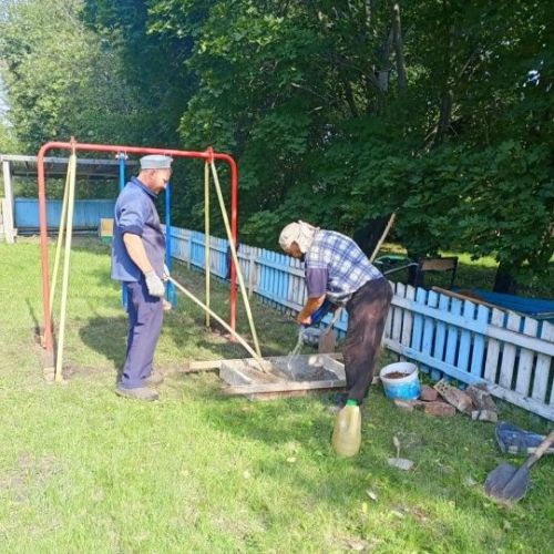 Рус Шуган мәктәбе: уен мәйданчыгына яңа җиһазлар куелды
