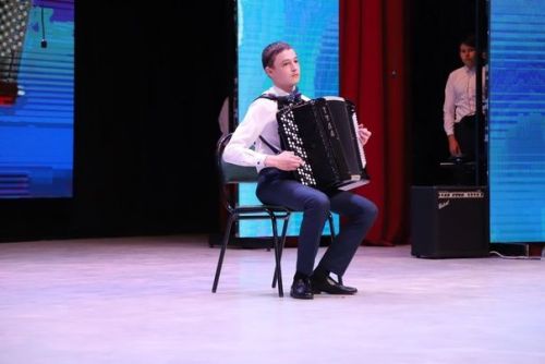 Мөслим сәнгать мәктәбенең иҗади-отчет концерты