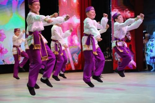 Мөслим сәнгать мәктәбенең иҗади-отчет концерты