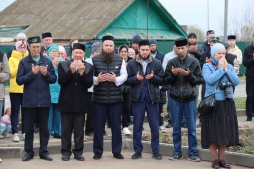 Яңа мәчеткә ай кую тантанасы