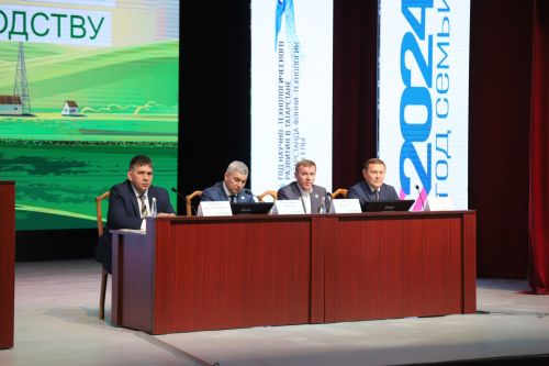 Авыл хуҗалыгы министры эш визиты белән  Мөслимдә