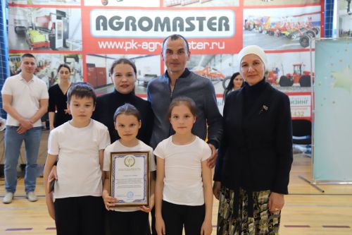 Спорт мәктәбендә чыгарылыш кичәсе