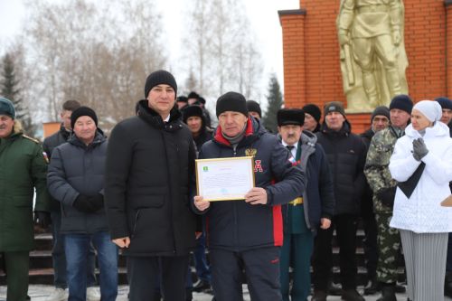 15 февраль көнне Россиядә Ватаныннан читтә хәрби бурычын үтәгән россиялеләрне искә алу көне билгеләп үтелде