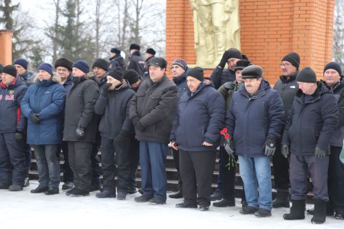 15 февраль көнне Россиядә Ватаныннан читтә хәрби бурычын үтәгән россиялеләрне искә алу көне билгеләп үтелде