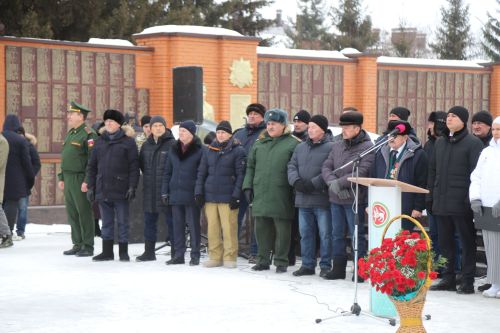 15 февраль көнне Россиядә Ватаныннан читтә хәрби бурычын үтәгән россиялеләрне искә алу көне билгеләп үтелде