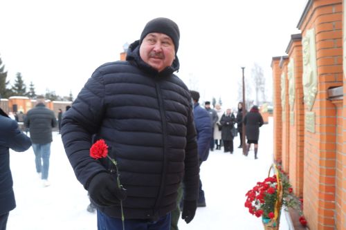 15 февраль көнне Россиядә Ватаныннан читтә хәрби бурычын үтәгән россиялеләрне искә алу көне билгеләп үтелде