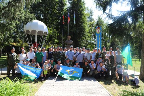 2 август – Һава десанты гаскәрләре көне