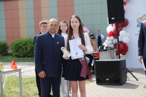 Мөслим мәктәпләрендә бүген Соңгы кыңгырау бәйрәме бара