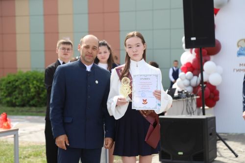 Мөслим мәктәпләрендә бүген Соңгы кыңгырау бәйрәме бара