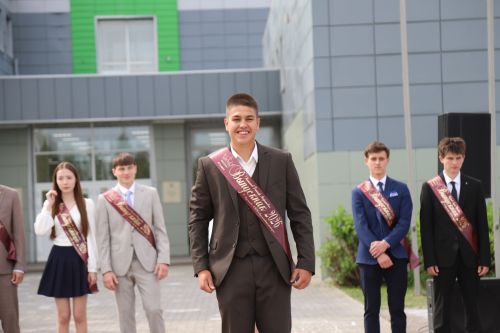 Мөслим мәктәпләрендә бүген Соңгы кыңгырау бәйрәме бара