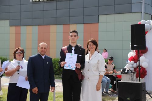 Мөслим мәктәпләрендә бүген Соңгы кыңгырау бәйрәме бара