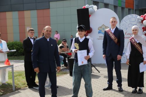 Мөслим мәктәпләрендә бүген Соңгы кыңгырау бәйрәме бара