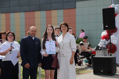 Мөслим мәктәпләрендә бүген Соңгы кыңгырау бәйрәме бара