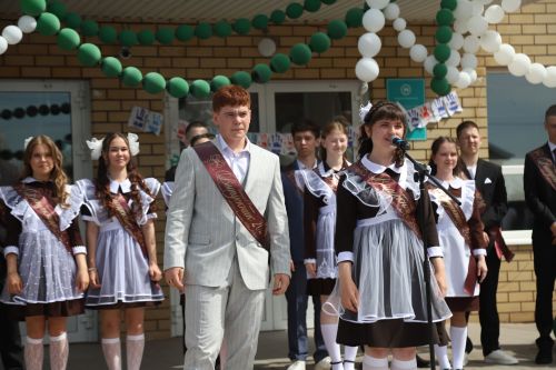 Мөслим мәктәпләрендә бүген Соңгы кыңгырау бәйрәме бара