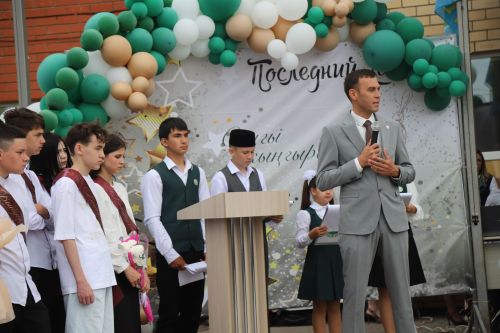 Мөслим мәктәпләрендә бүген Соңгы кыңгырау бәйрәме бара