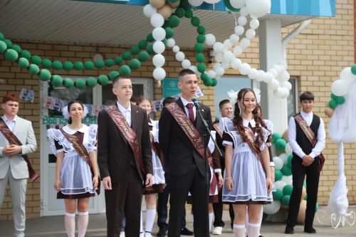 Мөслим мәктәпләрендә бүген Соңгы кыңгырау бәйрәме бара