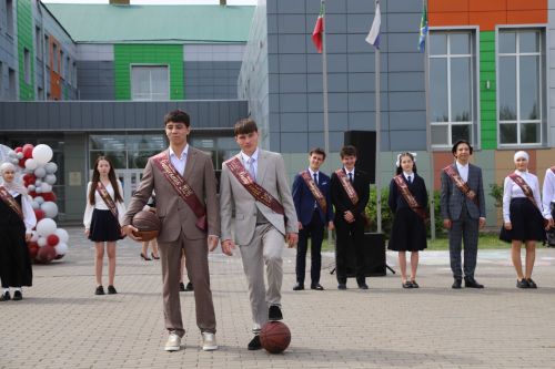 Мөслим мәктәпләрендә бүген Соңгы кыңгырау бәйрәме бара
