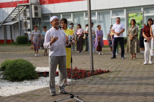 8 июль – Гаилә, мәхәббәт һәм тугрылык көне