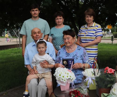 8 июль – Гаилә, мәхәббәт һәм тугрылык көне