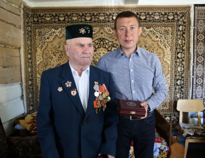 Ветераннарга "Фидакарь хезмәте өчен" медале тапшырылды