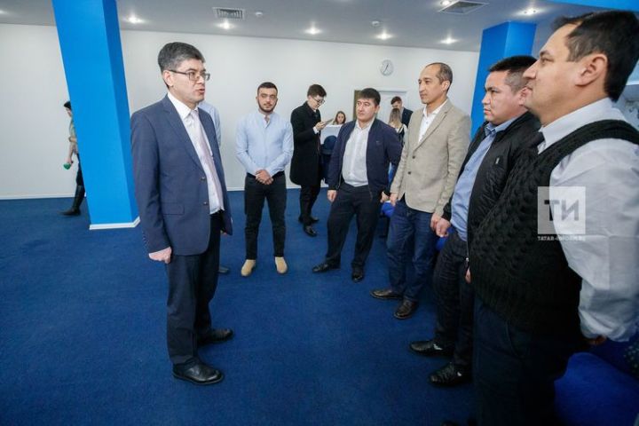 Граждане Узбекистана досрочно проголосуют в Казани за состав парламента на родине