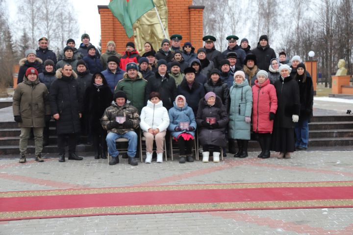 Ватан Геройлары көне уңаеннан мемориаль комплекста митинг узды