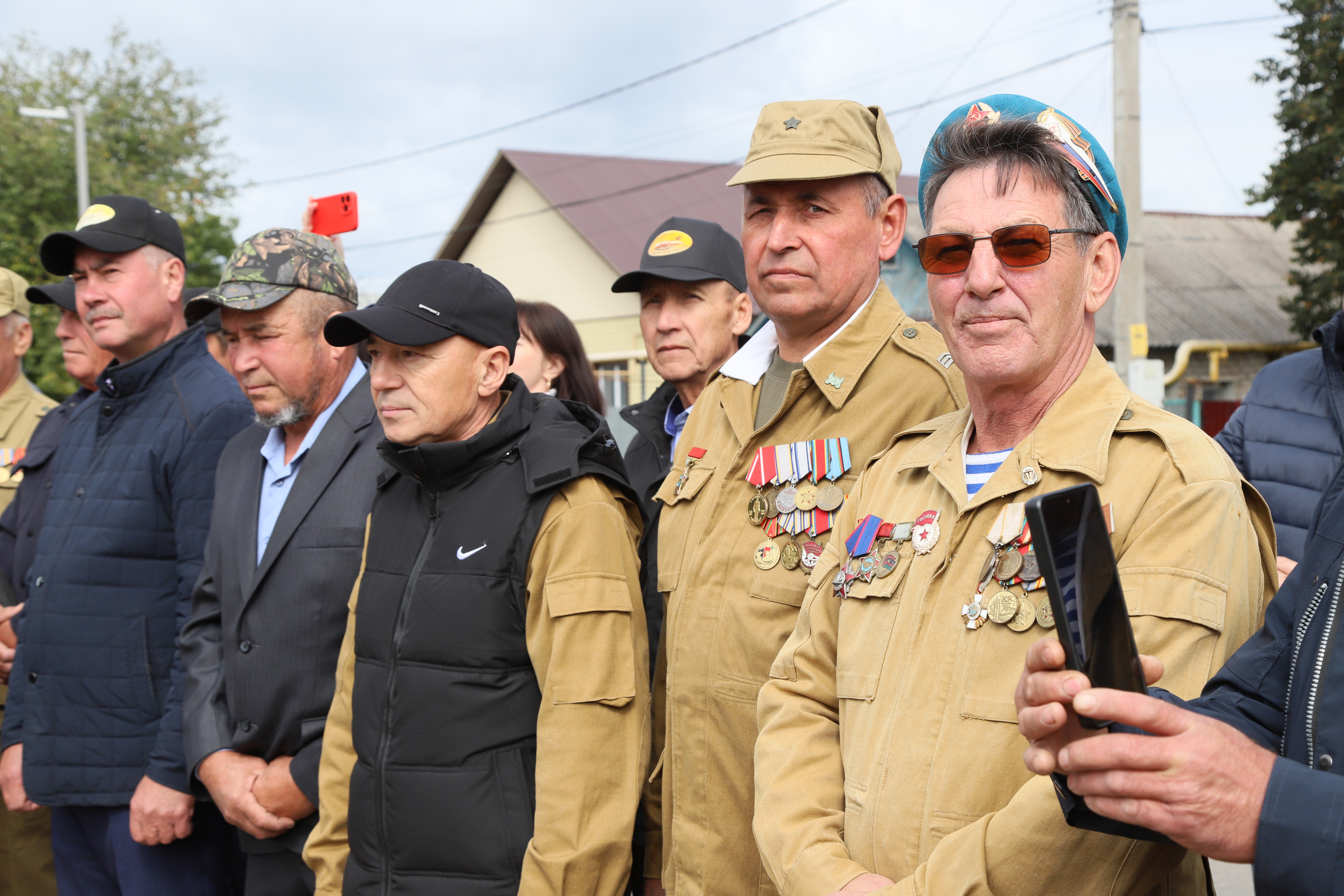 Чарага килгән кунаклар