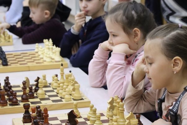 Шахмат турниры үтте (Фоторепортаж)