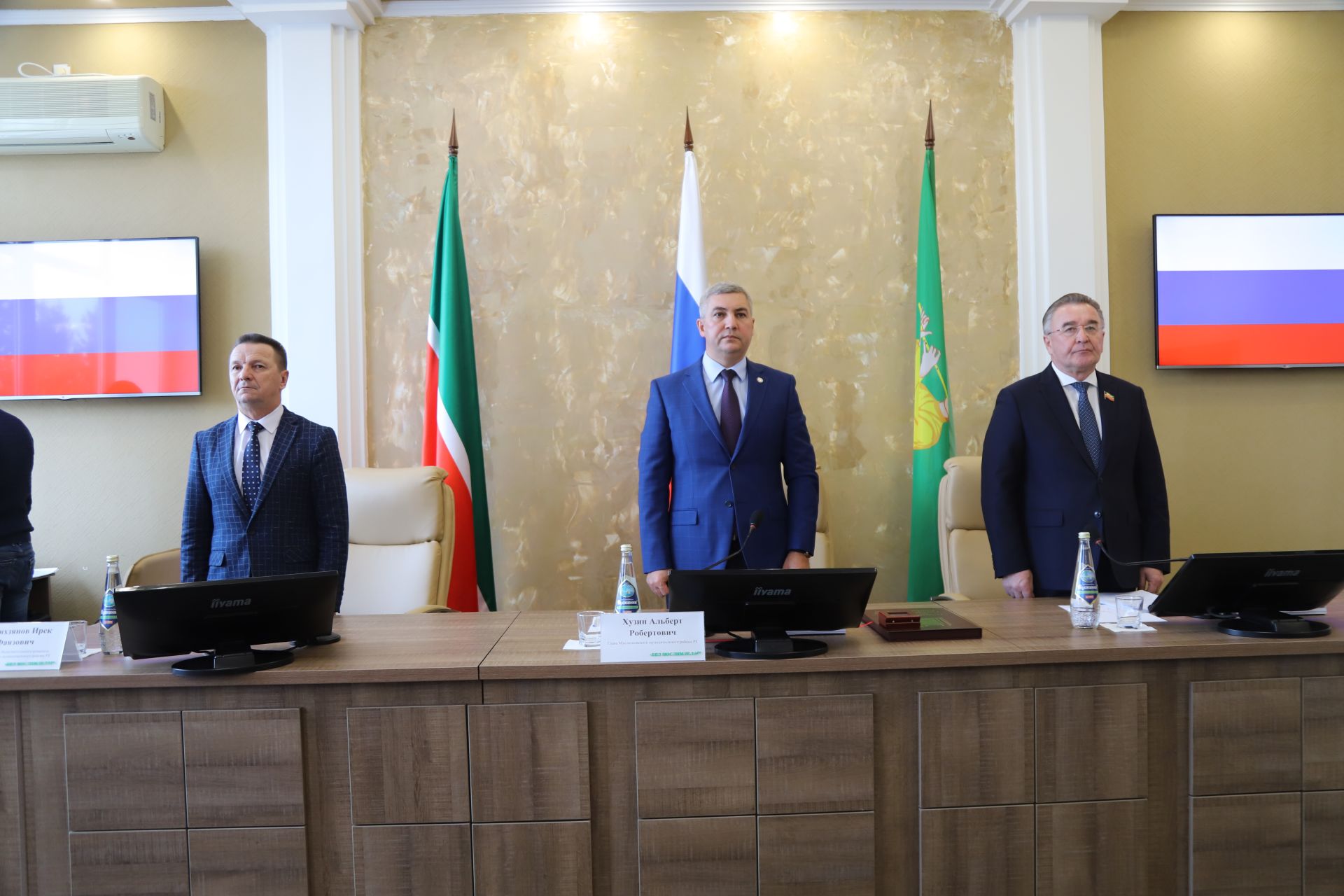 Бүген район Советында сессия узды