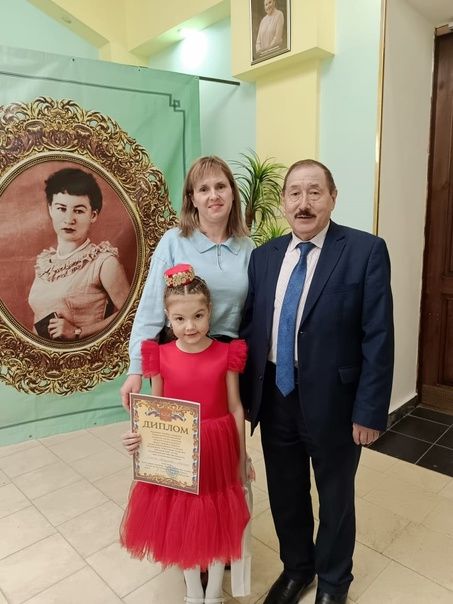 Беренче дәрәҗә диплом белән бүләкләнделәр