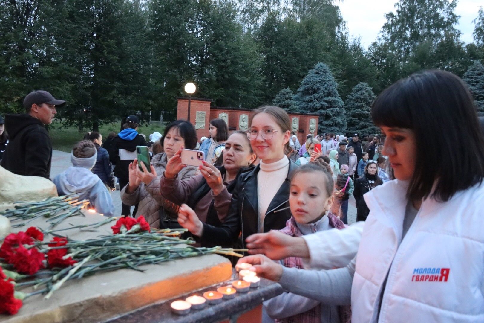 Бөтенроссия «Хәтер шәме» акциясенә кушылып