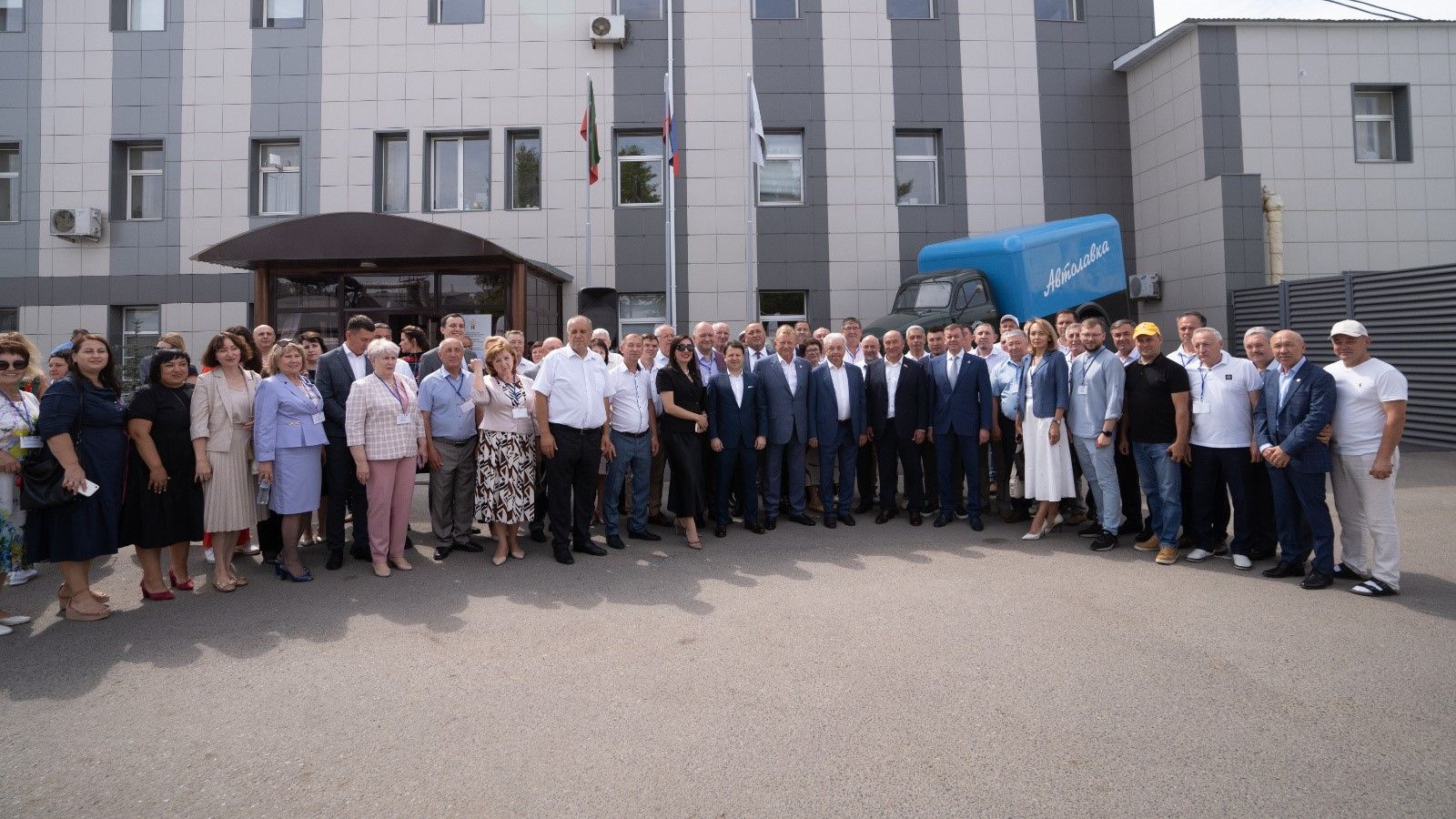 Татарстан кулланучылар кооперативлары автокибетләр паркын 16 машинага яңартты