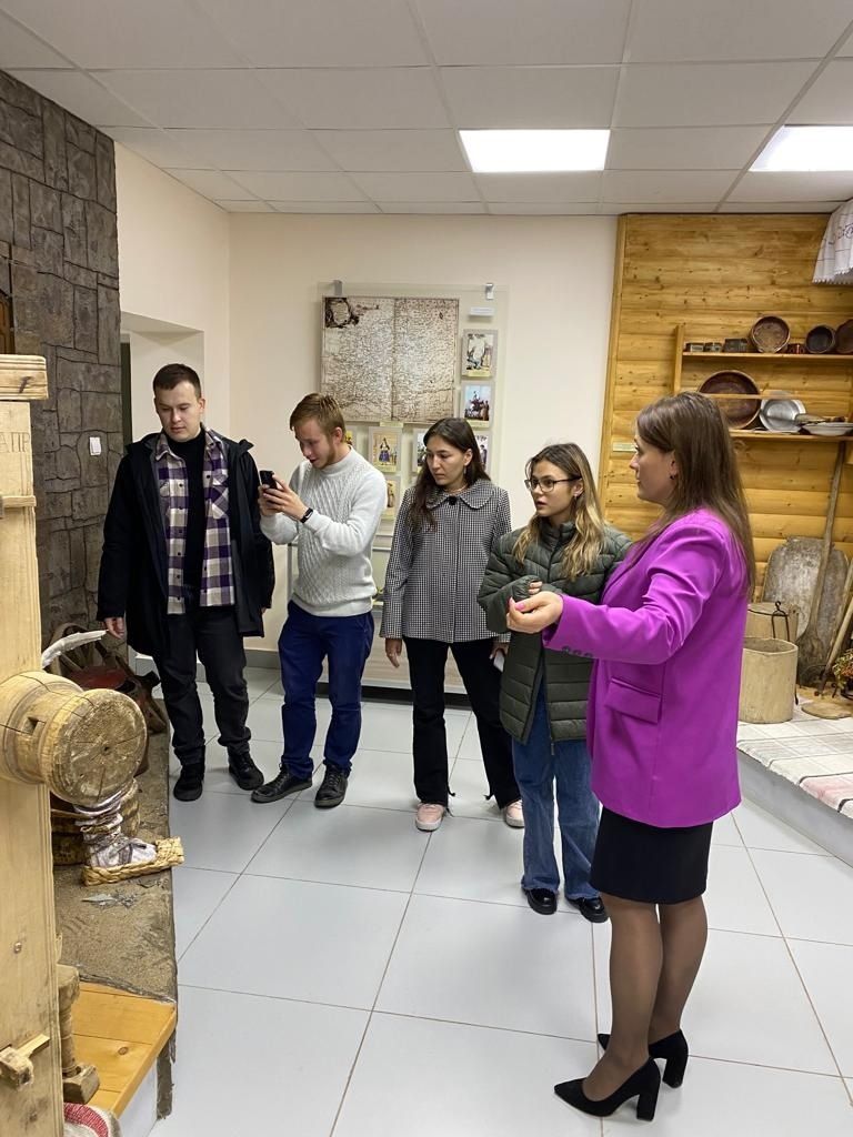 «Алдынгылар хәрәкәте» активистлары туган як музеенда