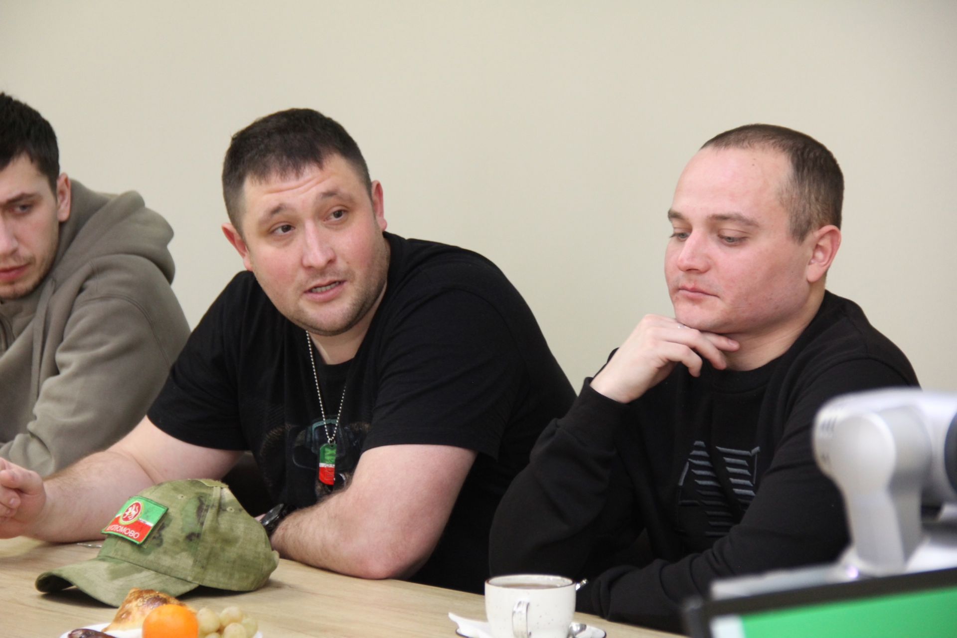 Кичә район башлыгы Альберт Хуҗин батырларыбыз белән очрашты