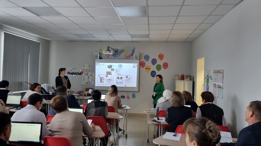 Кичә мәктәптән тыш эшләр үзәгендә мәктәп директорлары өчен гамәли юнәлешле киңәшмә узды