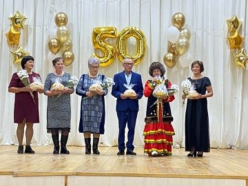 Тат Бүләр авылында «50 ел буена үткән юл» исеме астында күркәм кичә узды