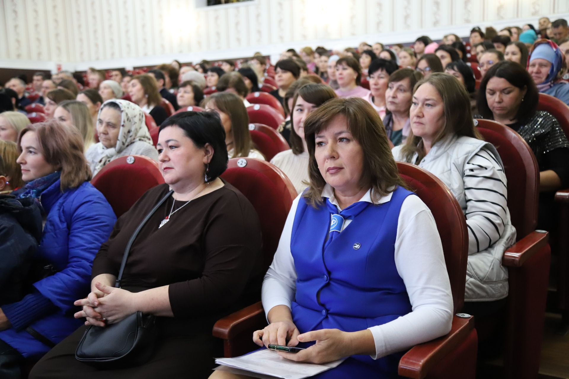Район мәдәният йортында “Замана мәктәбе. Ул нинди булырга тиеш?” исеме астында җыелыш үтте