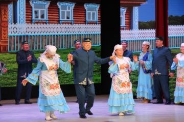 Мәдәният йортында «Сүнмәс дәрт» ветераннар клубының «Эх, яшь чаклар бар иде!» исеме астында сәнгать кичәсе узды