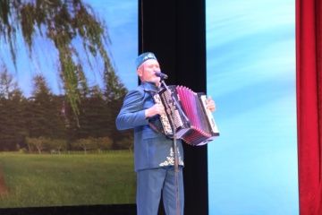 Мәдәният йортында «Сүнмәс дәрт» ветераннар клубының «Эх, яшь чаклар бар иде!» исеме астында сәнгать кичәсе узды