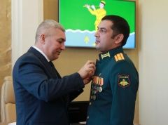 Район хакимиятенең актлар залында чираттагы киңәйтелгән киңәшмә узды