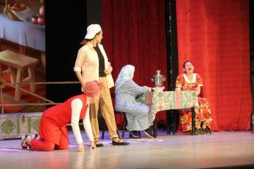 Актаныш район драма һәм комедия театры Мөслимгә килде