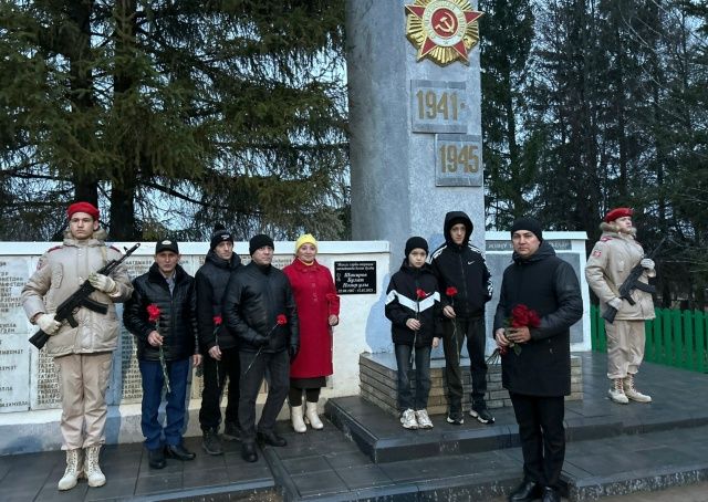 Геройларыбызга дан мәңгелек!