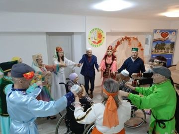 Халыклар дуслыгында - Россия бердәмлеге