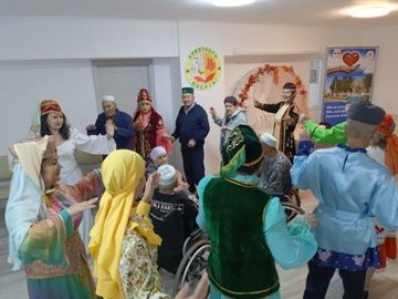 Халыклар дуслыгында - Россия бердәмлеге