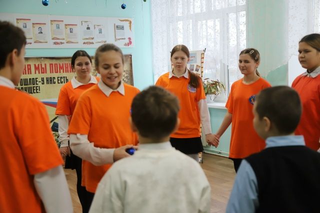 Олы Чакмак мәктәбендә “Тылсым” волонтерлар отряды эшли