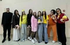 Мөслим лицеенда 90нчы еллар стиленда дискотека узды